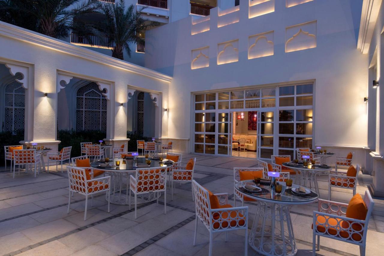 Al Messila, A Luxury Collection Resort & Spa, Dauhá Exteriér fotografie The hotel's restaurant