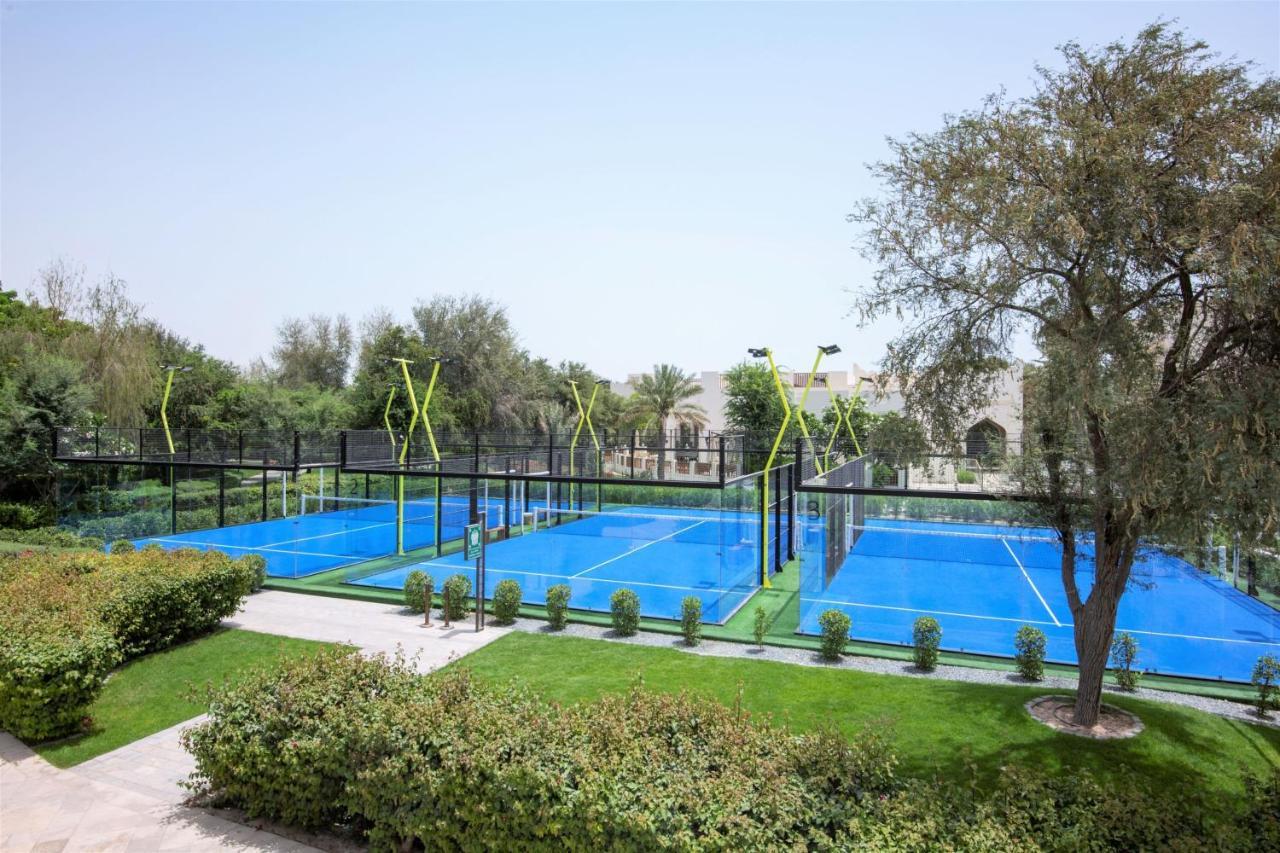 Al Messila, A Luxury Collection Resort & Spa, Dauhá Exteriér fotografie Tennis courts at the resort