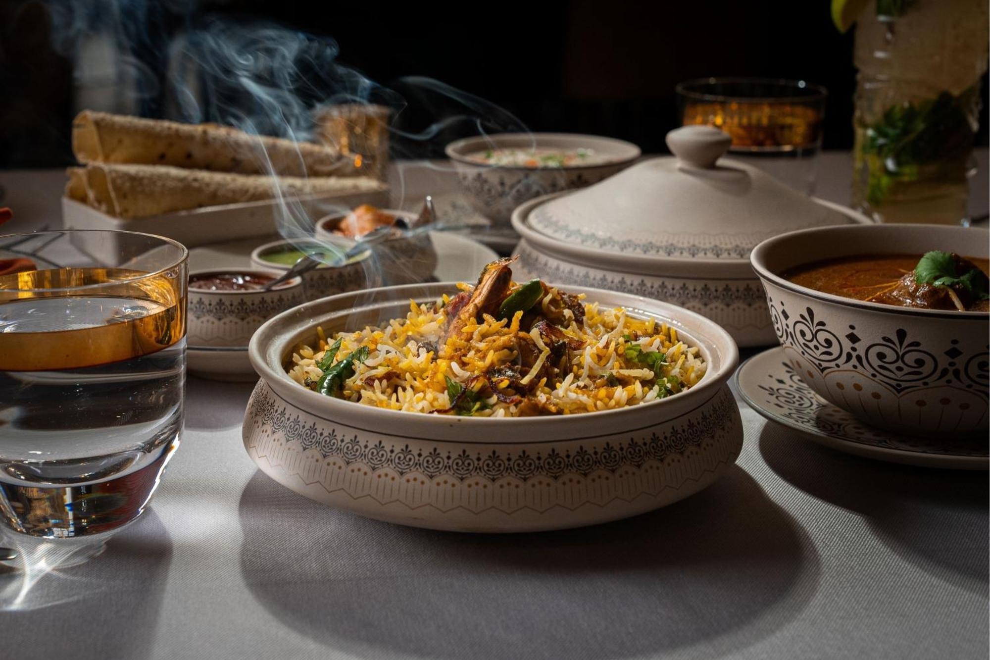 Al Messila, A Luxury Collection Resort & Spa, Dauhá Exteriér fotografie Hyderabadi biryani